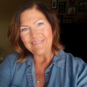 Meet your Posher, Phyllis